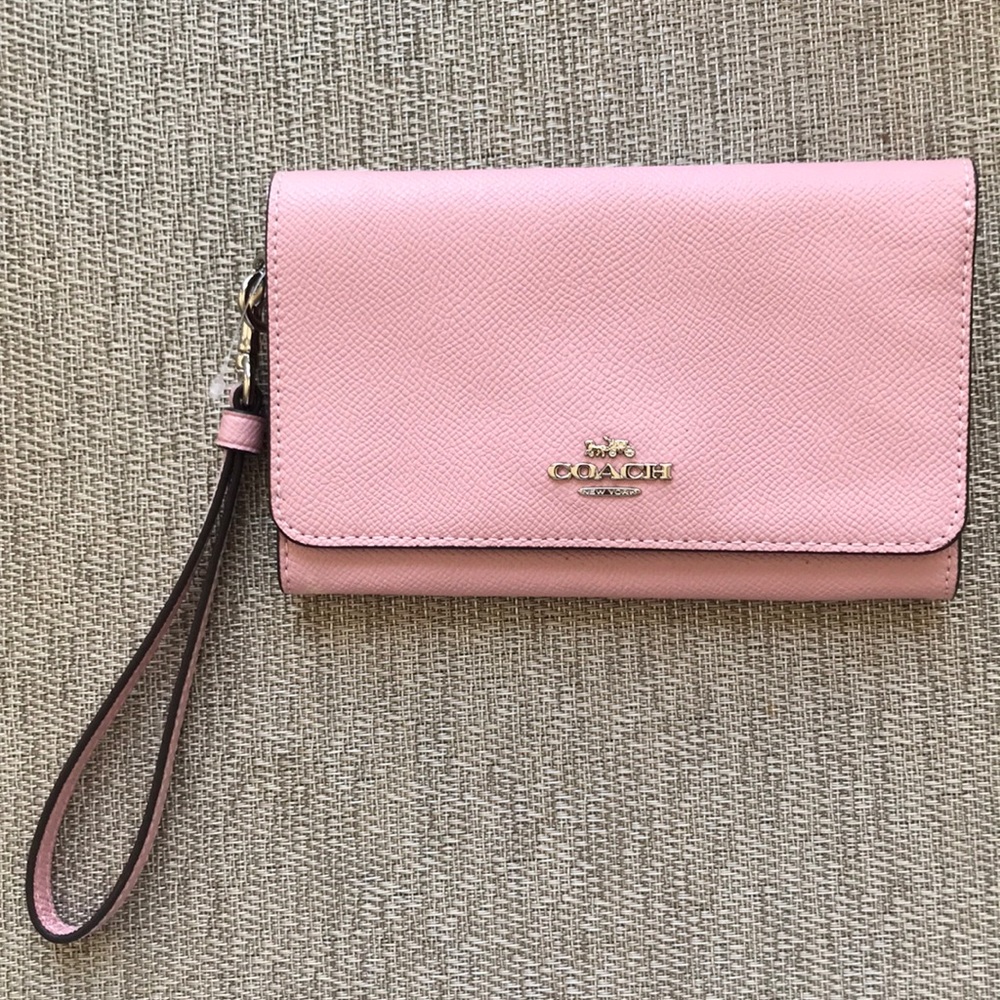 COACH Wristlet Wallet in Carnation NWT